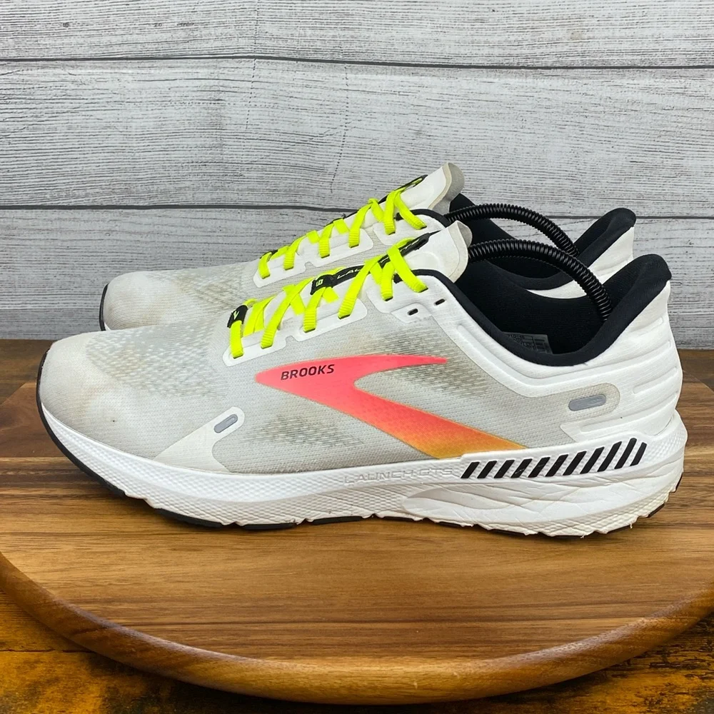 Brooks Launch GTS 9 White Pink Yellow Running Shoe 1103871D148 Men’s Size 14